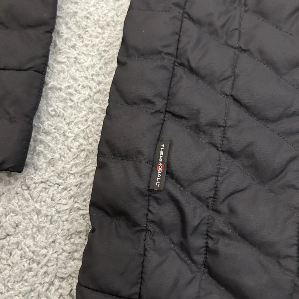 The North Face Jacket Mens Large Black Quilted Lightweight Thermoball Full Zip